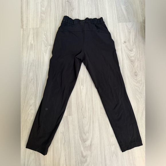 Lululemon On the Fly 7/8 Pant – Black – Size 2 - Picture 8 of 10